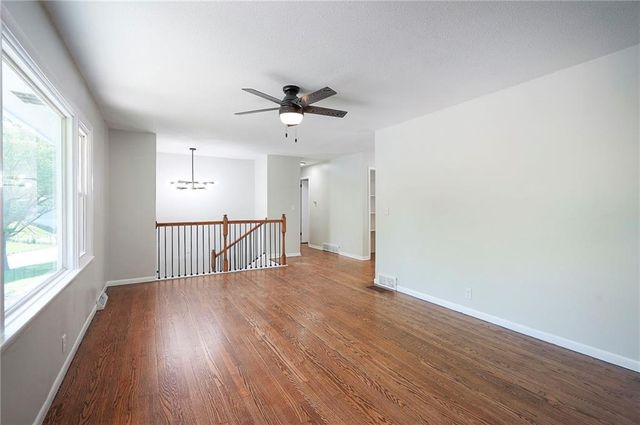 130 Kevin Street, Excelsior Springs, MO 64024