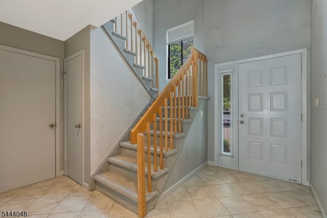 12 Carriage Pl, Edison Twp., NJ 08820