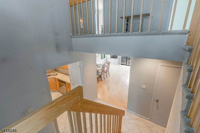 12 Carriage Pl, Edison Twp., NJ 08820