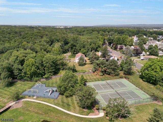 12 Carriage Pl, Edison Twp., NJ 08820