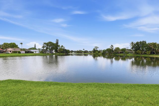 191 Parkwood Drive, Royal Palm Beach, FL 33411