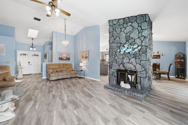 191 Parkwood Drive, Royal Palm Beach, FL 33411