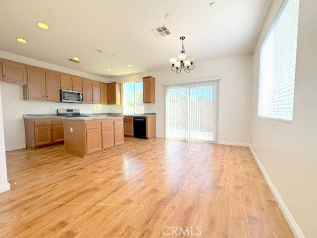 9225 Cattail Lane, Fontana, CA 92335