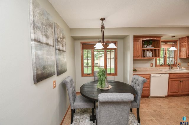 4311 W Mesa Pass Pass, Sioux Falls, SD 57106