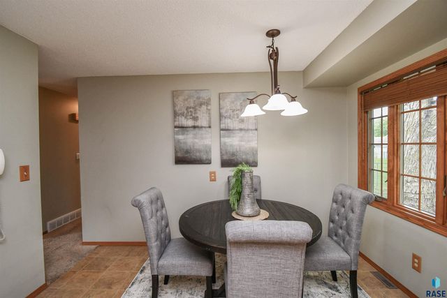 4311 W Mesa Pass Pass, Sioux Falls, SD 57106