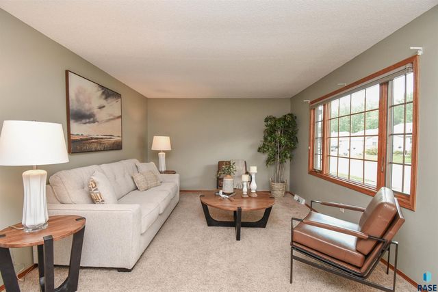 4311 W Mesa Pass Pass, Sioux Falls, SD 57106