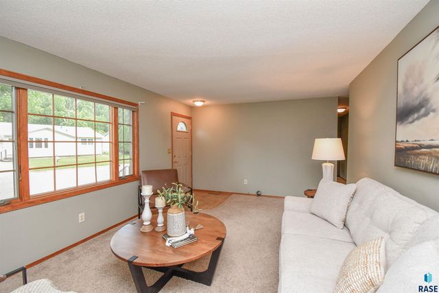 4311 W Mesa Pass Pass, Sioux Falls, SD 57106
