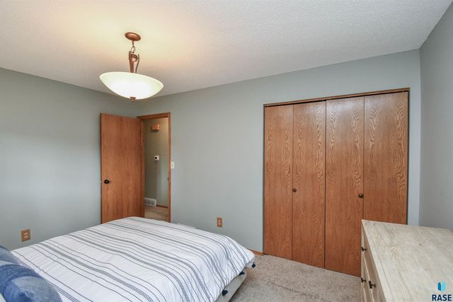 4311 W Mesa Pass Pass, Sioux Falls, SD 57106