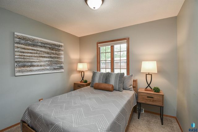 4311 W Mesa Pass Pass, Sioux Falls, SD 57106