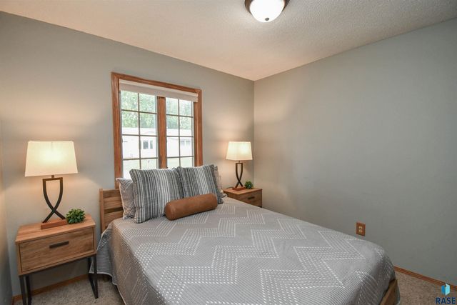 4311 W Mesa Pass Pass, Sioux Falls, SD 57106