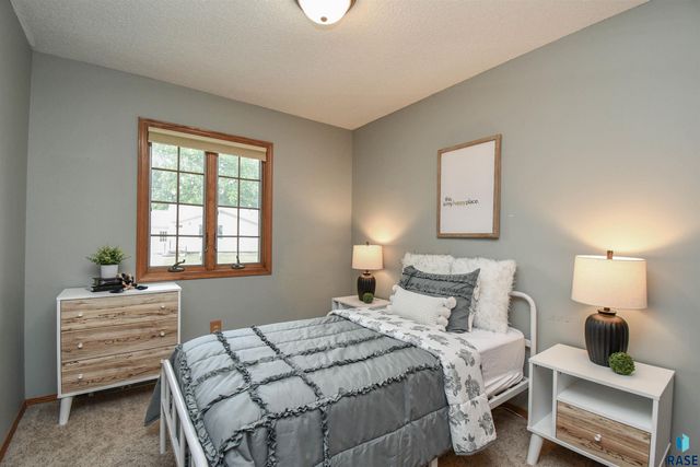 4311 W Mesa Pass Pass, Sioux Falls, SD 57106