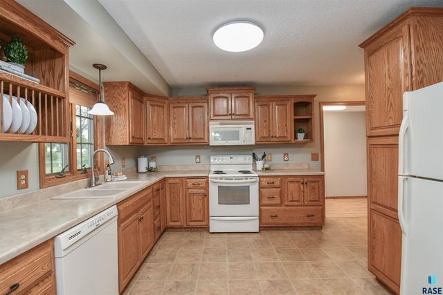 4311 W Mesa Pass Pass, Sioux Falls, SD 57106