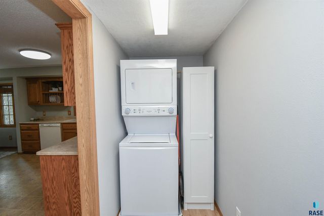 4311 W Mesa Pass Pass, Sioux Falls, SD 57106