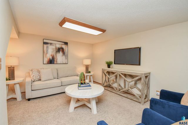 4311 W Mesa Pass Pass, Sioux Falls, SD 57106
