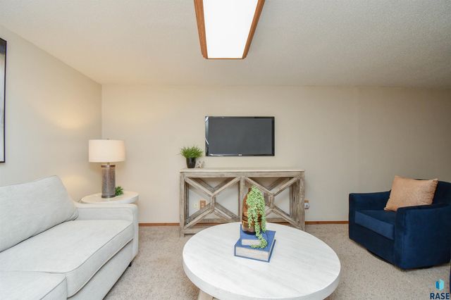 4311 W Mesa Pass Pass, Sioux Falls, SD 57106