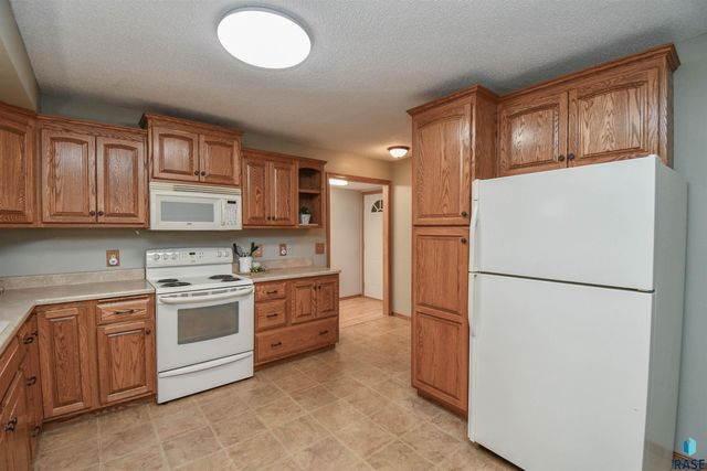 4311 W Mesa Pass Pass, Sioux Falls, SD 57106
