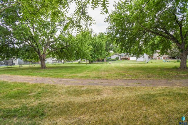 4311 W Mesa Pass Pass, Sioux Falls, SD 57106