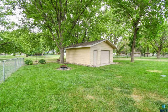 4311 W Mesa Pass Pass, Sioux Falls, SD 57106