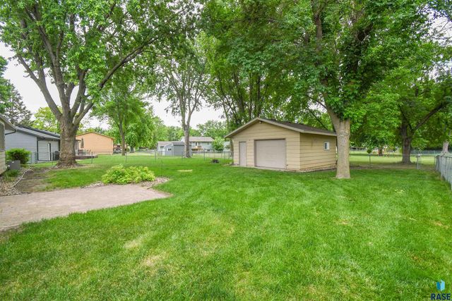 4311 W Mesa Pass Pass, Sioux Falls, SD 57106