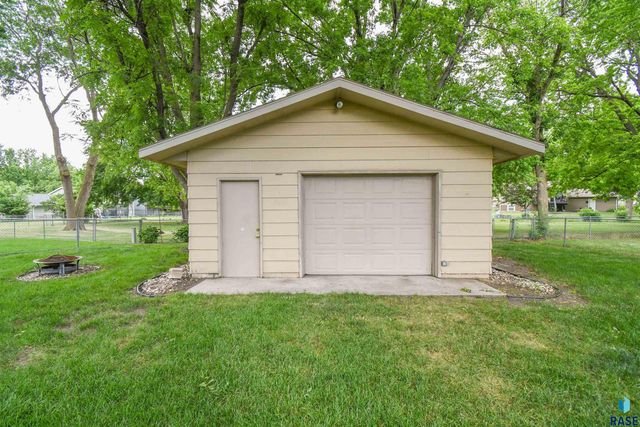 4311 W Mesa Pass Pass, Sioux Falls, SD 57106