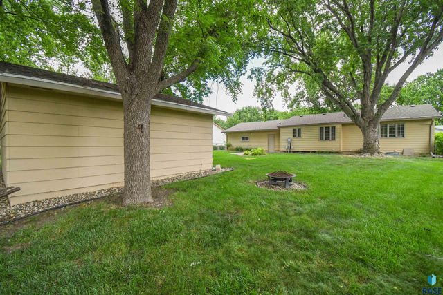 4311 W Mesa Pass Pass, Sioux Falls, SD 57106