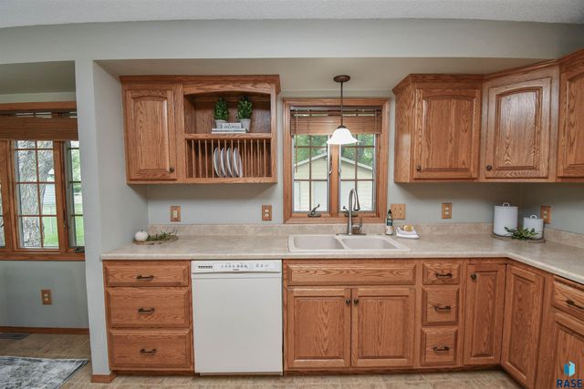 4311 W Mesa Pass Pass, Sioux Falls, SD 57106