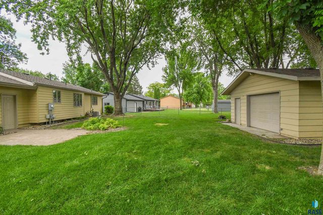 4311 W Mesa Pass Pass, Sioux Falls, SD 57106