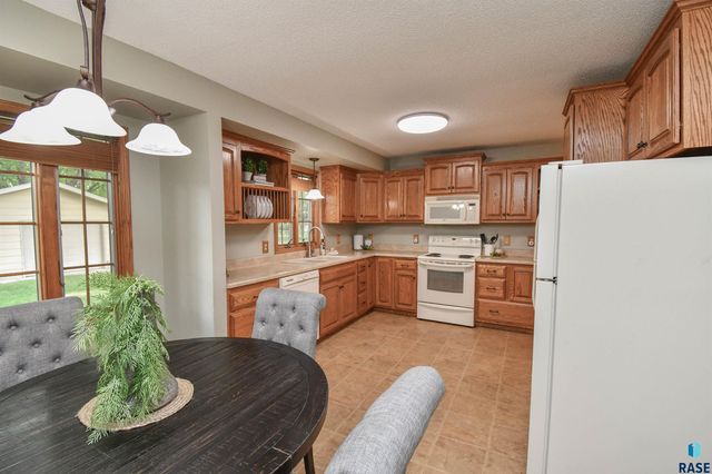 4311 W Mesa Pass Pass, Sioux Falls, SD 57106