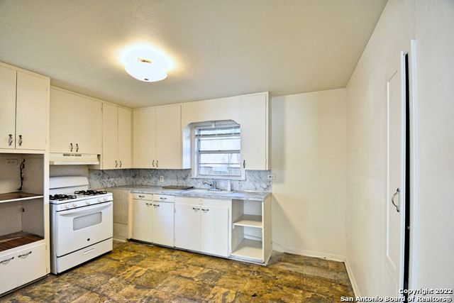 730 ROOSEVELT ST, New Braunfels, TX 78130