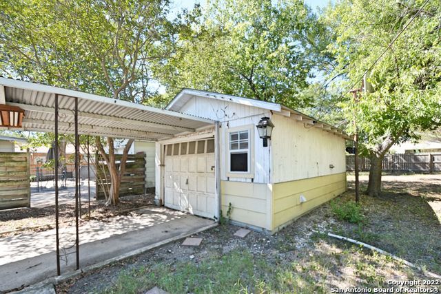 730 ROOSEVELT ST, New Braunfels, TX 78130