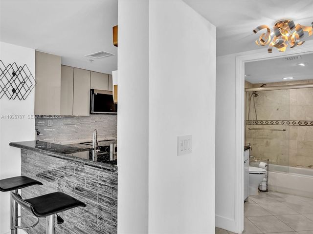 650 West Ave 1605, Miami Beach, FL 33139