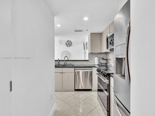 650 West Ave 1605, Miami Beach, FL 33139