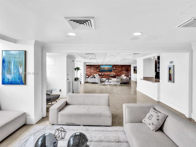 650 West Ave 1605, Miami Beach, FL 33139