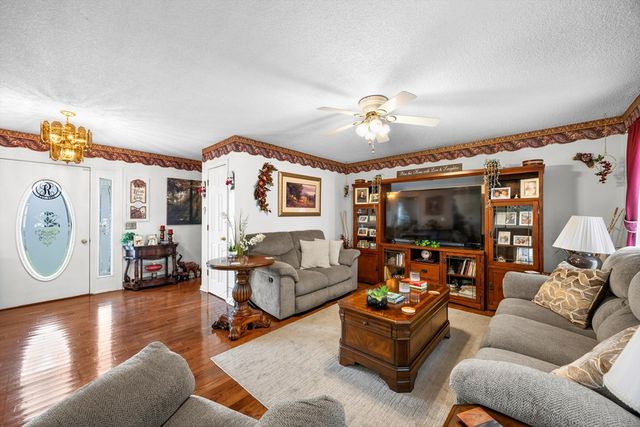 23 Brandon Lane, Chatsworth, GA 30705