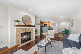 3202 SW Avalon Way #303, Seattle, WA 98126