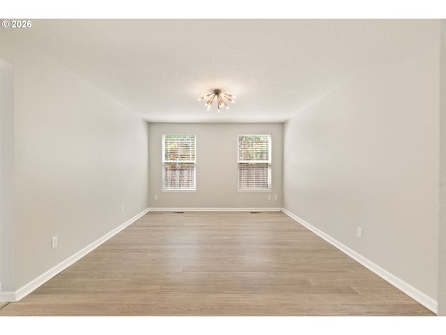 10805 Sw 106TH Ave, Portland, OR 97223