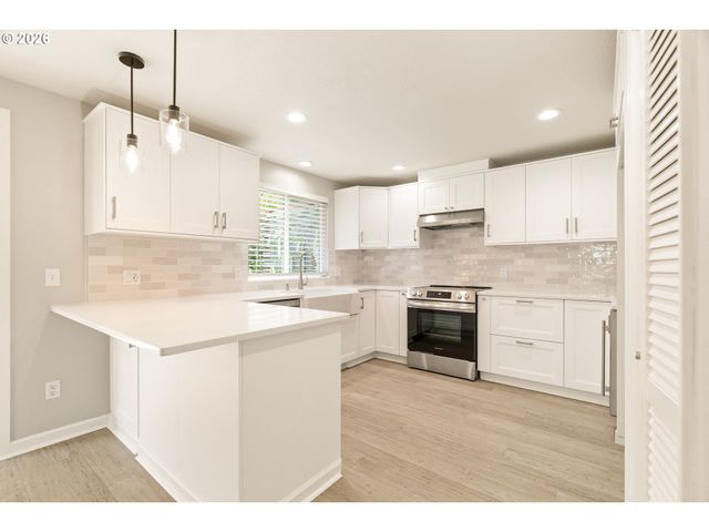 10805 Sw 106TH Ave, Portland, OR 97223