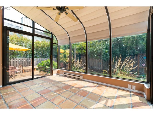 10805 Sw 106TH Ave, Portland, OR 97223