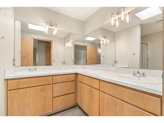 10805 Sw 106TH Ave, Portland, OR 97223