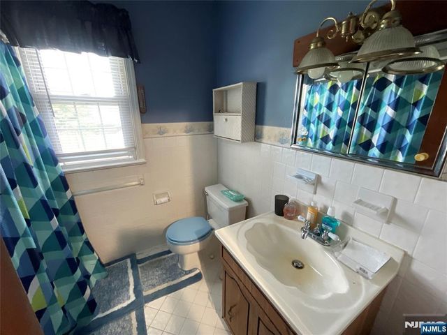 143 Page Avenue, Lyndhurst, NJ 07071
