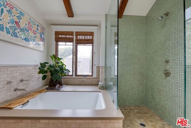 933 Venezia Avenue, Venice (los Angeles), CA 90291