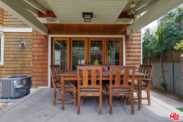 933 Venezia Avenue, Venice (los Angeles), CA 90291