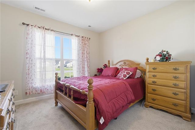 109 Green CT, Carrollton, VA 23314