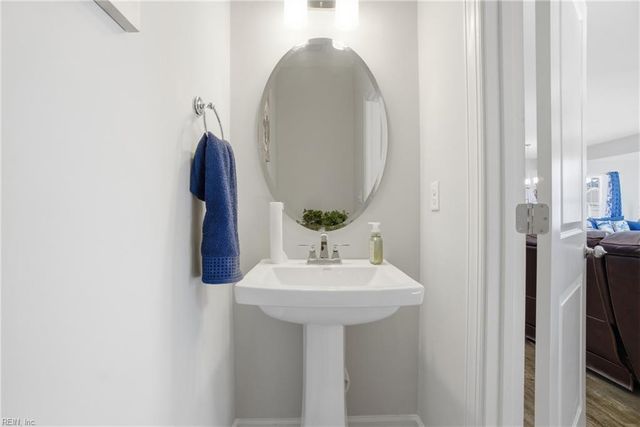 109 Green CT, Carrollton, VA 23314