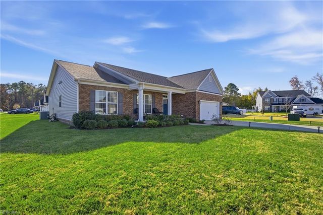 109 Green CT, Carrollton, VA 23314