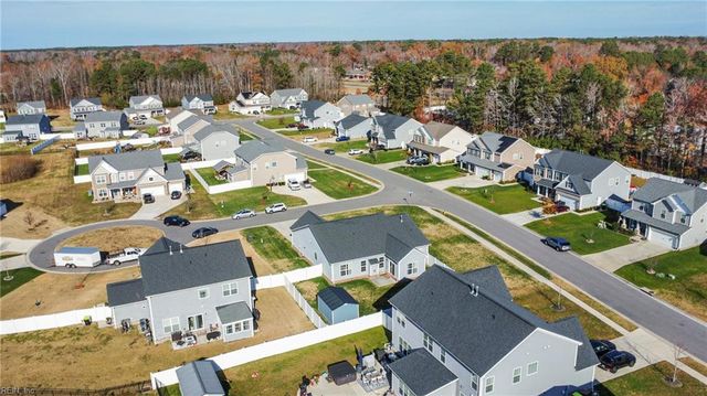 109 Green CT, Carrollton, VA 23314