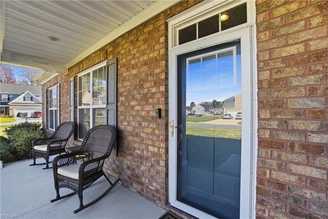 109 Green CT, Carrollton, VA 23314