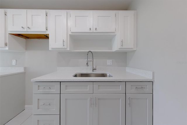 4715 BAY STREET NE 132, St Petersburg, FL 33703