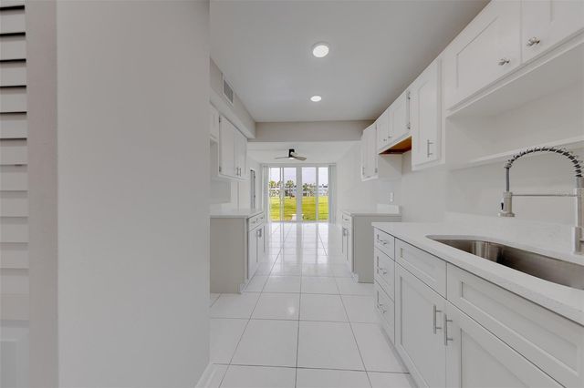 4715 BAY STREET NE 132, St Petersburg, FL 33703