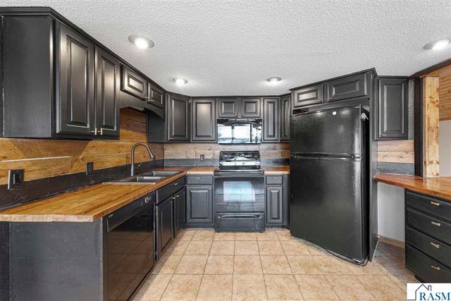 1234 Baker Bay Road, Kasota, MN 56050